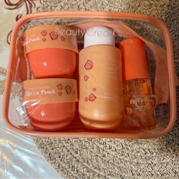 BEAUTY CREATIONS - SWEET DOSE MINI BODY CARE KIT  life's a peach - Picture 2 of 2